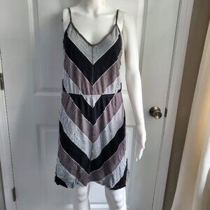 Old Navy Black and Grey Chevron Sun Dress